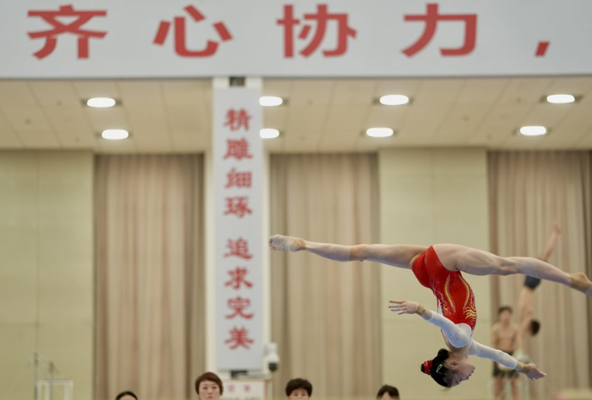 万博体育足球官网聚焦全球足球大赛亮点报道